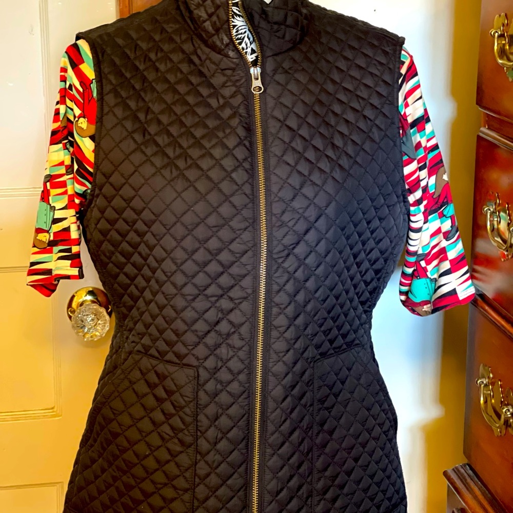 Black vest with pockets